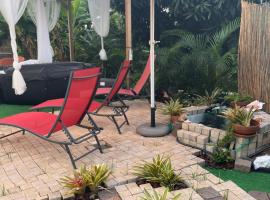 Chez Coco et Fredo, hotel com banheiras de hidromassagem em Bouillante