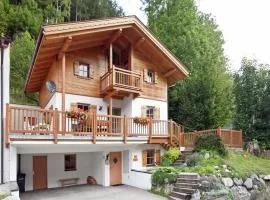 Chalet for 10 people with access to the swimming pool