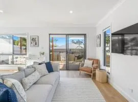 Bay Breeze Beachhouse