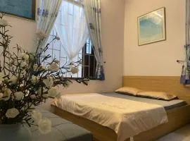 Nhà Bơ Homestay