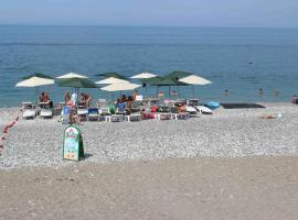 Fish House Guest House, Pension in Gagra
