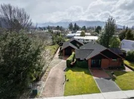Matai by the Lake - Te Anau