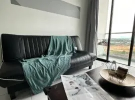 Platino 2BR Paradigm Mall Netflix Youtube BySTAY