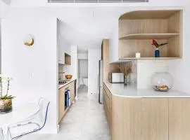 KINGS10V - Luxe at Kings