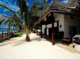 Beachfront Villa Patti ZanzibarHouses, cottage in Kiwengwa