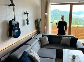 Havasi View Donovaly - 2 Bedrooms, Mountain View, Garage, 2 WC, Balcony, Dishwasher, Guitar, 164 cm TV, Netflix