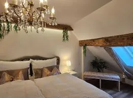 Sisi's Loft - Adults only
