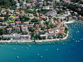 Apartments Dunja, hotel di Rabac