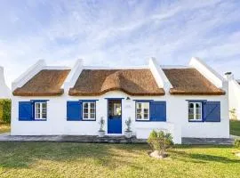 Sandy Bottom Cottage, Langezandt Struisbaai - Coastal escape for up to 6