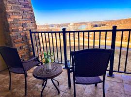 Fairway To Heaven At Four Season 2bed2bath Condo, ξενοδοχείο σε Lake Ozark
