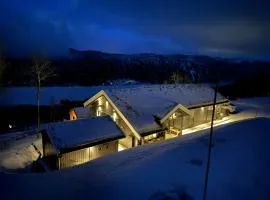 Log Cabin At The Foot Of Hallingskarvet