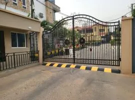 2bedroom duplex in OguduGRA by Magnanimous shortlets 15 mins to the airport