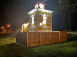 Mazurska Latarnia na prywatnej plaży tuż przy linii brzegowej pomost stawy gospodarstwo pasieka