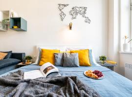 Prague Days - Stylish Condo with Netflix in Hip Karl&iacute;n, kondo di Praha