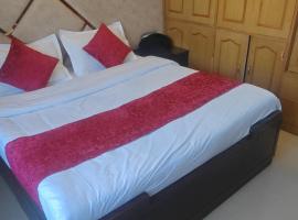 maya guest house, stanza in casa privata a Calangute