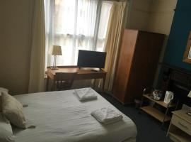 Four Seasons Budget, hostel u gradu Aberistvit