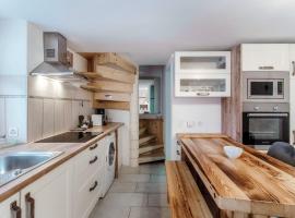 Casa Edera by Quokka 360 - Romantic Wooden House, hotel v destinaci Solduno