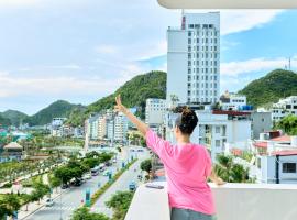 Phoenix Flower Hotel & Travel, khách sạn ở Đảo Cát Bà