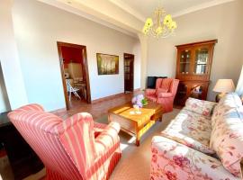 The Cliffs - The Area Nightfall, Hütte in Viveiro