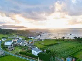 The Cliffs - Picon Seaside Cottage