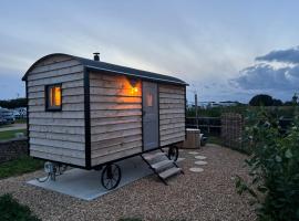 Shepherd's Huts at Cotswold Hills Country Park, ξενοδοχείο σε Chipping Norton