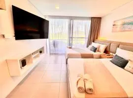 Modern apartment near the beach