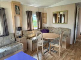 ZP 655 - Camping de Zandput, hotel in Vrouwenpolder