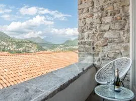 Stabello Tower View& Hot tub Experience