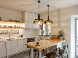 Charming Design House In Montijo With Garden - 41
