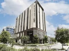 The Gleam Hotel