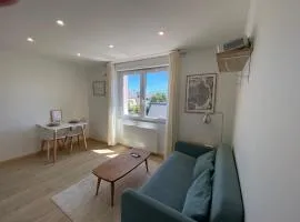 Bright studio, close to city centre and beaches