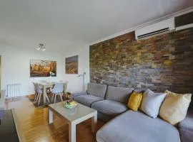 3 bedroom Huge apartament near the beach