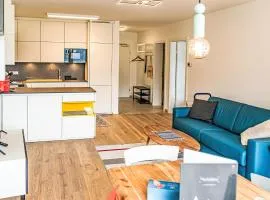 Apartment Top 5 Alpe maritima Seeblick-Bergkulisse by Interhome