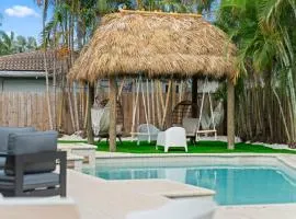 Casa Amazonia Pool Tiki Hut Volleyball Beach