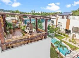 Tranquil Jungle Retreat w Pool Bikes and Walk to Town