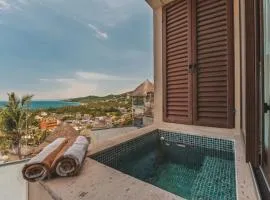 Elite 2BR 2BA Ocean Views Rooftop Pool