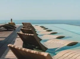 Designer Penthouse with Plunge Pool