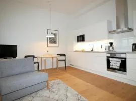 Central Apartment for 4