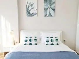 Stay Nimman Center with Rooftop Pool