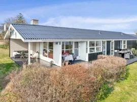 Holiday Home Wrage - from the sea by Interhome