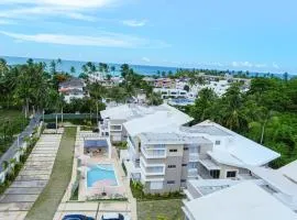 Beachside 2BR- Steps From The Beach and City Center