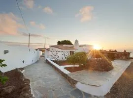 Finca Pisaverde, a peaceful haven between the sea and Teide