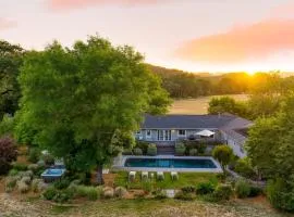 Glen Ellen Escape 5BR Retreat w Pool Hot Tub Hammocks Vineyard Views