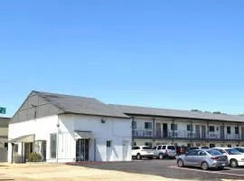 Exclusivo Inn by OYO Grand Prairie, TX
