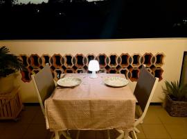 Appartement 1 chambre avec piscine, hotel adaptado en Gréoux-les-Bains