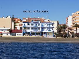 Hotel Doña Luisa: San Luis de Sabinillas'ta bir 3 yıldızlı otel