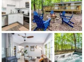 Cozy & Modern w Hot Tub, Fire Pit, Grill & Pond