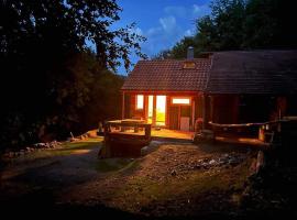 Čarovná chatka، فندق في فيهْنِ