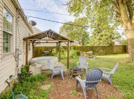 2 Blocks to Main St Walkable Beech Grove Home!, hotel in Beech Grove