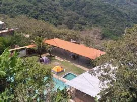 Franklin Hostel & Camping